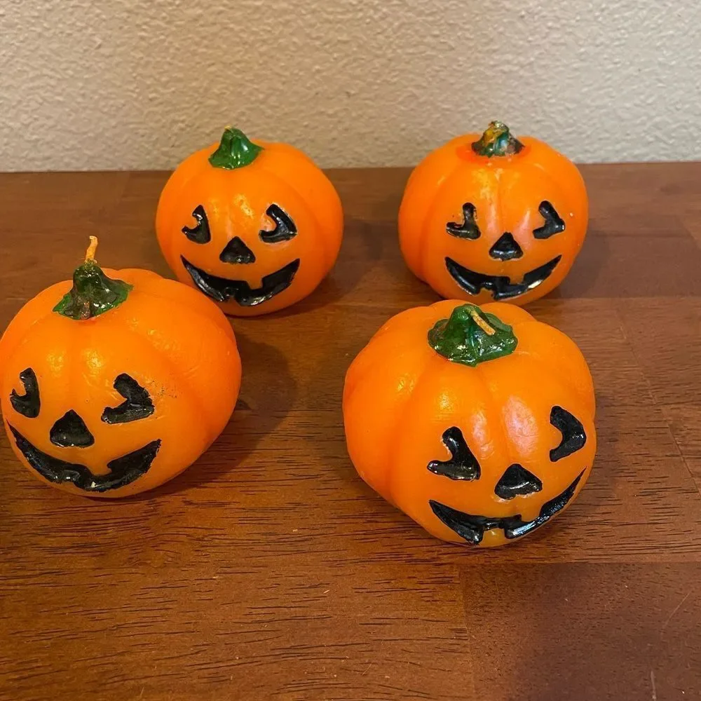 Vintage Hallmark Pumpkin Candles Set of 4!